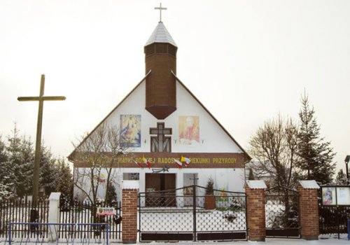 Kościół – Parafia Narodzenia NMP, Secymin