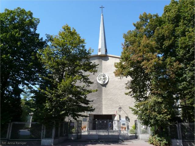 Kościół – Parafia Podwyższenia Krzyża Świętego, Warszawa