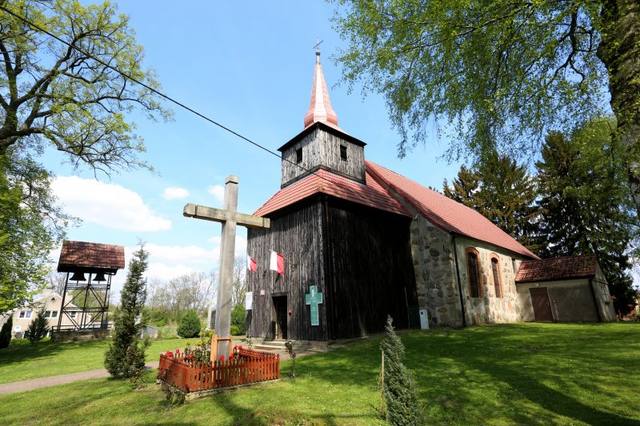 Kościół – Parafia św. Jana Chrzciciela, Sielsko