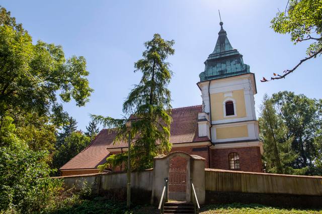 Kościół – Parafia Świętego Krzyża, Bieganowo
