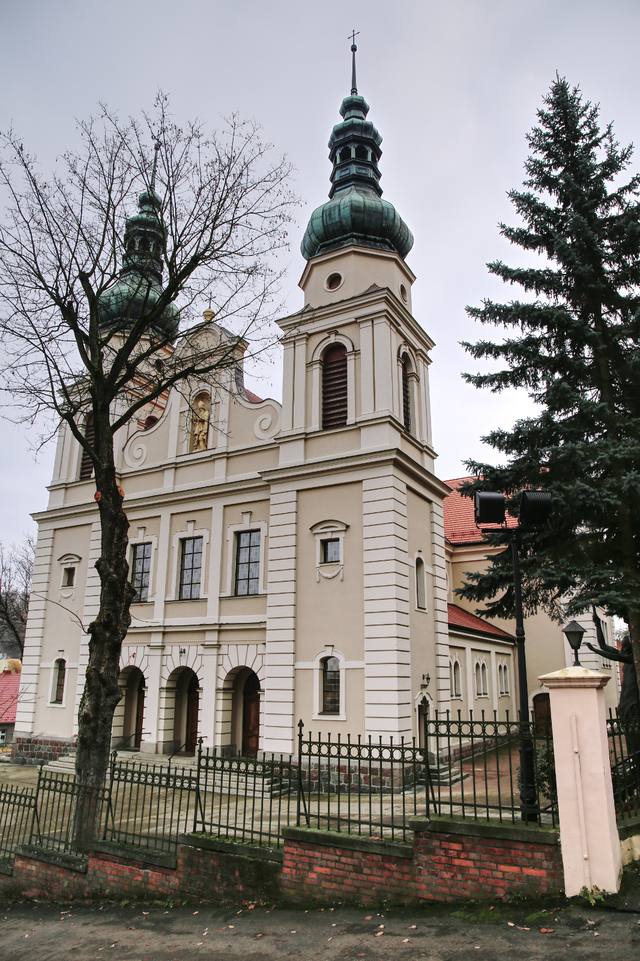 Kościół – Parafia Św. Mikołaja, Ujście