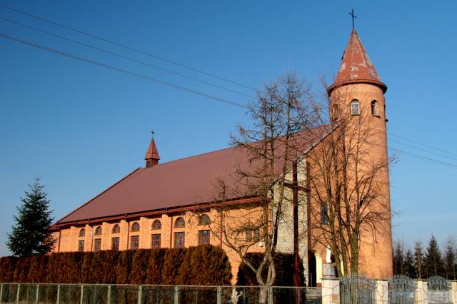 Kościół – Parafia Wniebowzięcia NMP, Makowiec