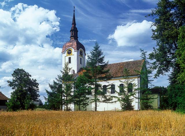 Kościół – Parafia Świętej Barbary, Boguchwały
