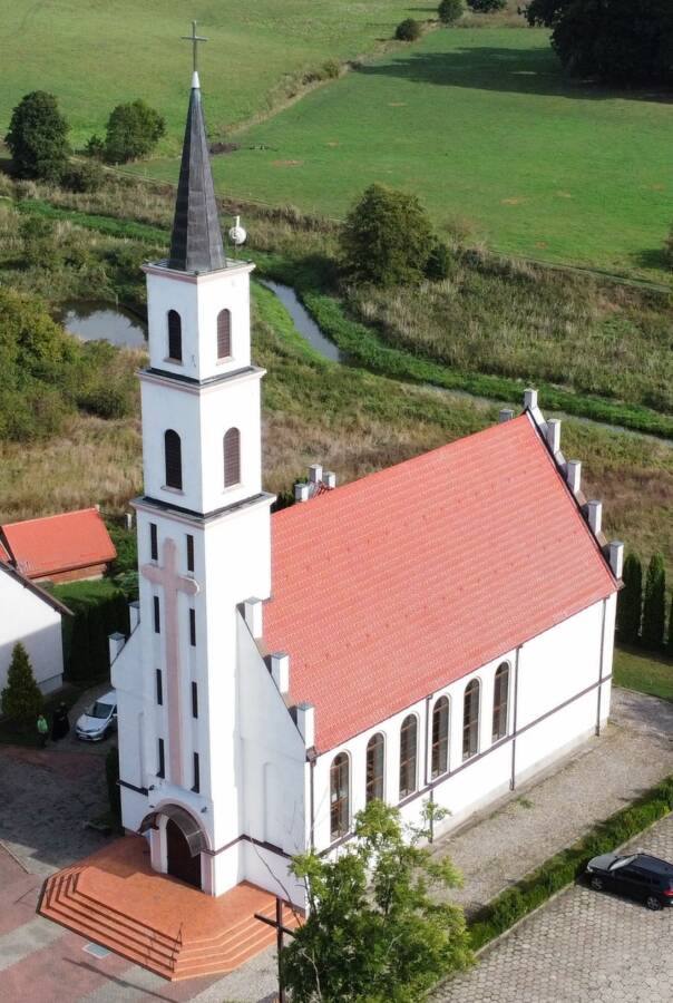 Kościół – Parafia Św. Apostołów Piotra i Pawła, Judziki
