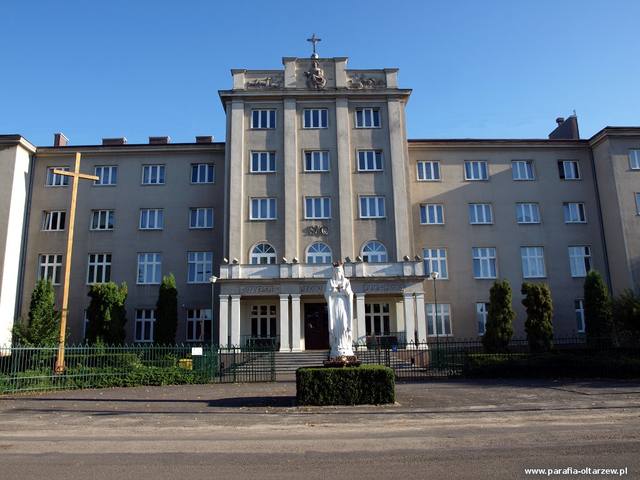 Kościół – Parafia NMP Królowej Apostołów, Ołtarzew