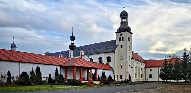 Kościół – Parafia Zwiastowania Najświętszej Marii Panny, Skępe