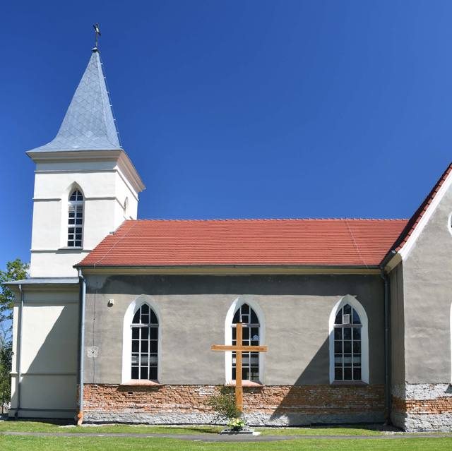 Kościół – Parafia Świętego Wojciecha i Podwyższenia Krzyża Świętego, Kawice