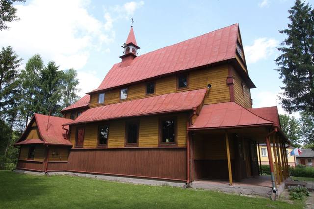Kościół – Parafia Świętej Anny, Tuczępy