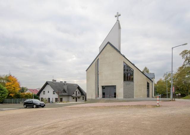 Kościół – Parafia Świętej Rodziny, Balice