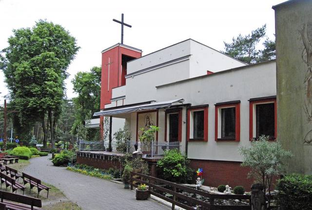 Kościół – Parafia Matki Bożej Królowej, Sokolniki Las