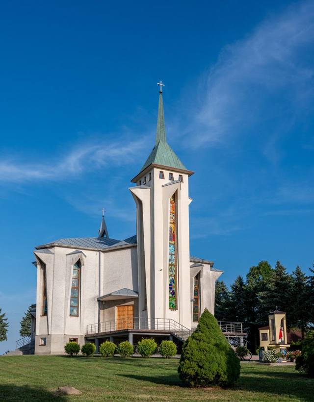 Kościół – Parafia Matki Bożej Częstochowskiej, Kamień – MB Częstochowskiej