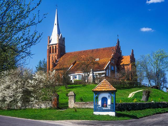 Kościół – Parafia Świętej Katarzyny Aleksandryjskiej, Brąswałd
