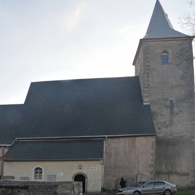 Kościół – Parafia Wniebowzięcia Najświętszej Maryi Panny, Dąbrowica