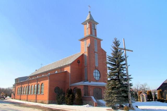 Kościół – Parafia Niepokalanego Poczęcia NMP, Starachowice