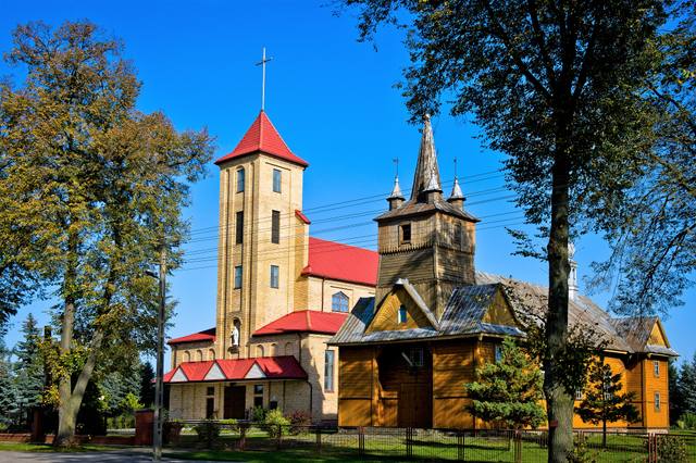 Kościół – Parafia Najświętszego Serca Pana Jezusa, Zarzecz