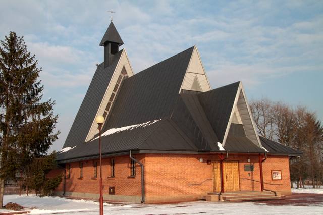 Kościół – Parafia Miłosierdzia Bożego, Gózd