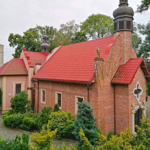 Kościół – Parafia Najświętszej Maryi Panny Królowej Polski, Sieradz