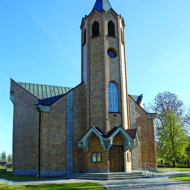 Kościół – Parafia Podwyższenia Krzyża Świętego, Spycimierz
