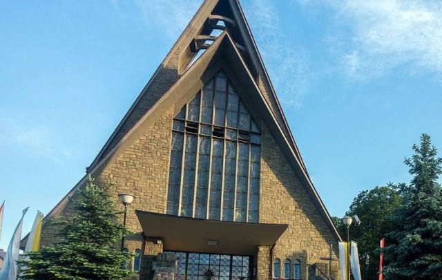 Kościół – Parafia Matki Bożej Nieustającej Pomocy, Kamionka Wielka