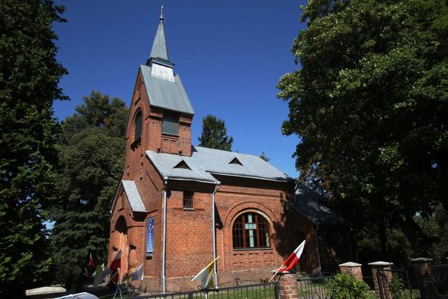 Kościół – Parafia Niepokalanego Serca Najświętszej Maryi Panny, Łaziska