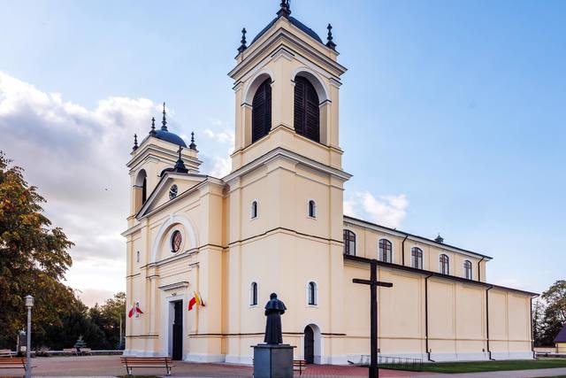 Kościół – Parafia Św. Ap. Piotra i Pawła, Czyżew