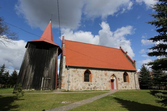 Kościół – Parafia św. Stanisława Kostki, Kania
