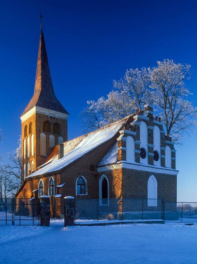 Kościół – Parafia Najświętszej Maryi Panny Ostrobramskiej Matki Miłosierdzia, Drogosze