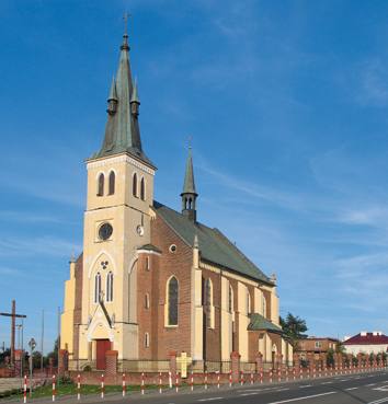 Kościół – Parafia Św. Wawrzyńca i Matki Bożej Niepokalanej, Trzciana