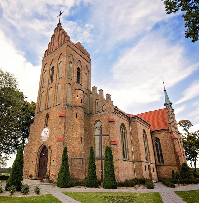 Kościół – Parafia Św. Mikołaja, Sulerzyż