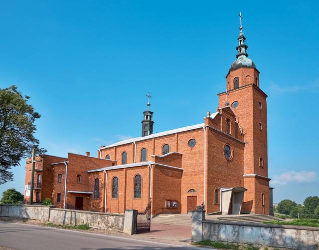 Kościół – Parafia Wniebowzięcia Najświętszej Maryi Panny, Mydłów