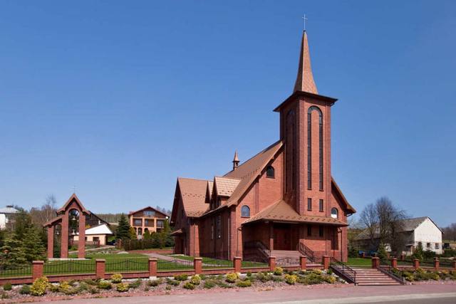 Kościół – Parafia Matki Bożej Królowej, Jabłonica