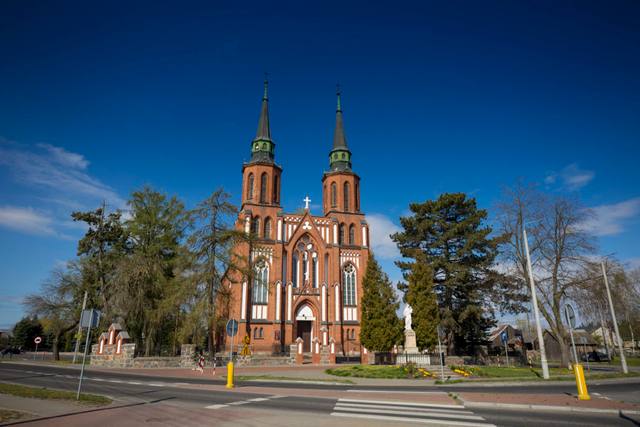 Kościół – Parafia Świętego Leonarda, Liw