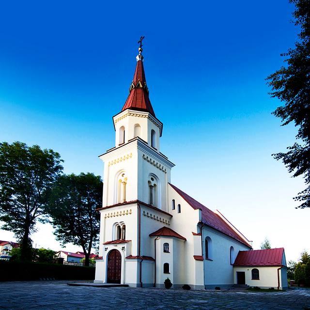 Kościół – Parafia Narodzenia Najświętszej Maryi Panny, Gaj
