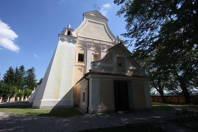 Kościół – Parafia Matki Bożej Szkaplerznej, Łabunie