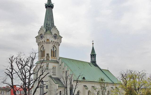Kościół – Parafia Świętej Jadwigi Śląskiej, Dębica