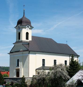 Kościół – Parafia Podwyższenia Krzyża Świętego, Brzostek