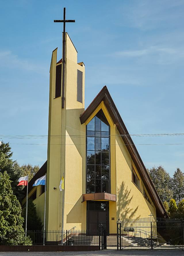 Kościół – Parafia Św. Stanisława Kostki, Dębsk