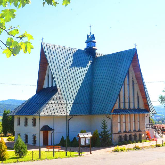 Kościół – Parafia Matki Bożej Pocieszenia, Juszczyn