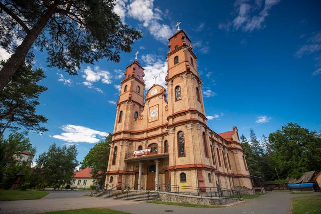 Kościół – Parafia Świętych Cyryla i Metodego, Hajnówka