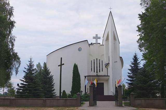 Kościół – Parafia Niepokalanego Serca Maryi, Marianowo