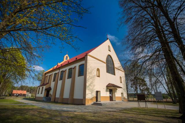 Kościół – Parafia Świętego Stanisława Kostki, Jerzyska