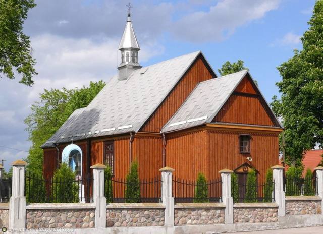 Kościół – Parafia Wszystkich Świętych, Niechłonin