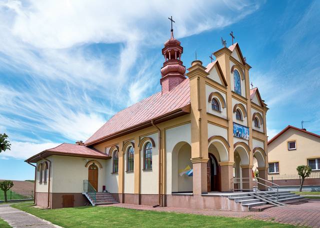 Kościół – Parafia Matki Bożej Wspomożenia Wiernych, Piłatka