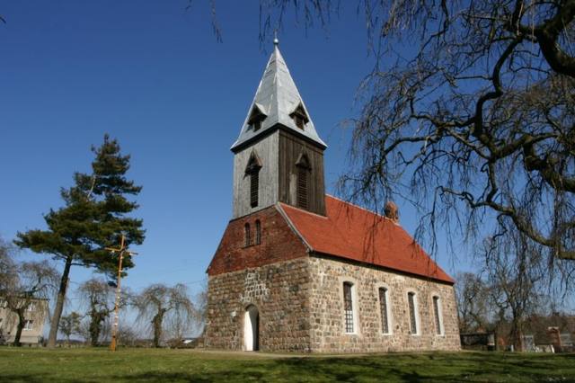Kościół – Parafia MB Częstochowskiej, Czachów