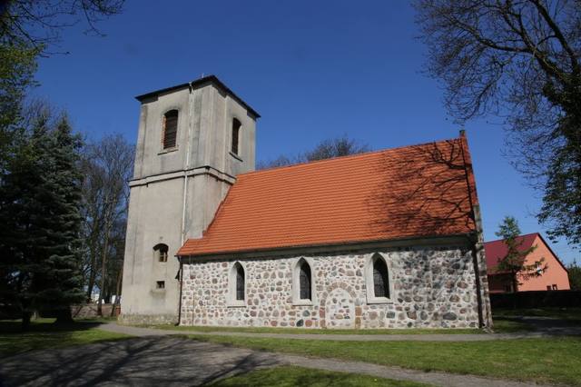 Kościół – Parafia Świętej Trójcy, Kołbaskowo