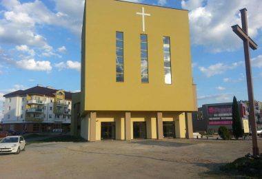 Kościół – Parafia Św. Jadwigi Królowej, Rzeszów – św. Jadwigi Królowej