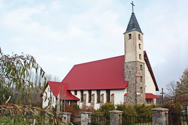 Kościół – Parafia Świętego Rocha, ul. Ks. Jutrzenki Trzebiatowskiego 14
