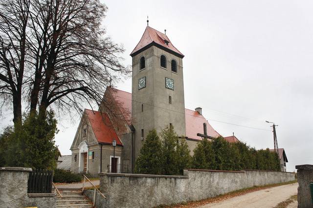 Kościół – Parafia Ducha Świętego, Borowy Młyn