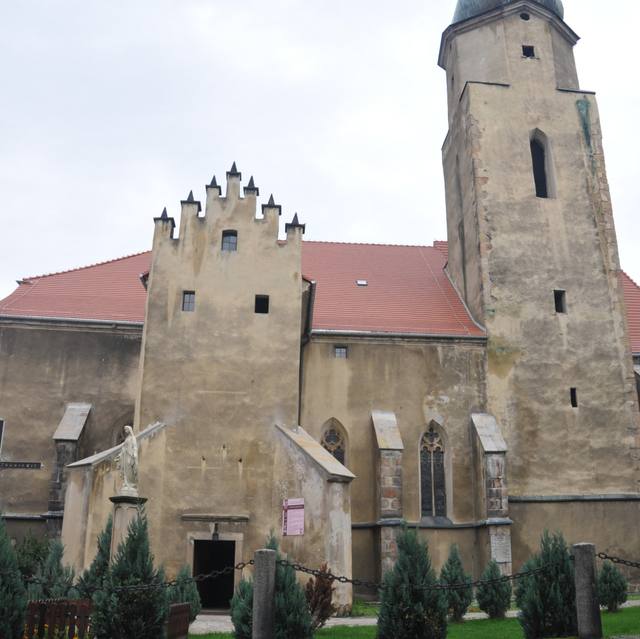 Kościół – Parafia Wniebowzięcia Najświętszej Maryi Panny, Świerzawa