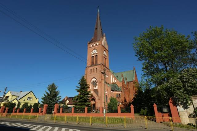 Kościół – Parafia Przemienienia Pańskiego, Płoty